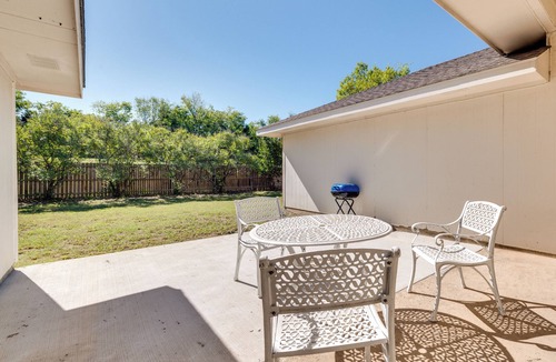 Murphy House | Pet-Friendly Murphy Home: Fenced Yard & Patio!