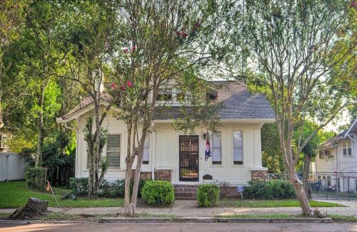 Natchez House | Pet-Friendly Natchez Home: Walk to Downtown!