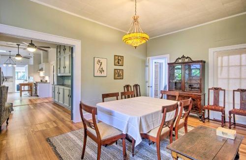 Natchez House | Pet-Friendly Natchez Home: Walk to Downtown!