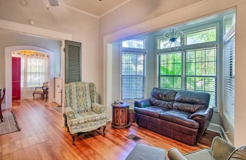 Natchez House | Pet-Friendly Natchez Home: Walk to Downtown!
