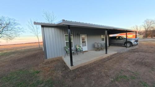 Calera House | Pet Friendly, New Cabin in Charming Calera