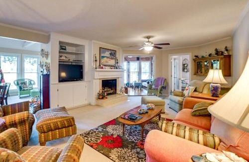 New Concord House | Pet-Friendly New Concord Vacation Rental on Lake!
