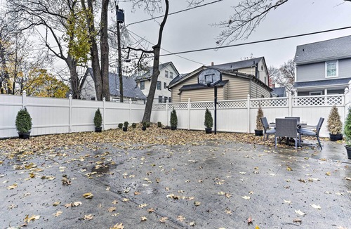 Weequahic House | Pet-Friendly Newark Townhome Near Airport!