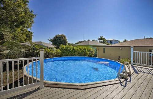 Pine Island Center House | Pet-Friendly Oasis w/Deck & Fire Pit in Bokeelia!