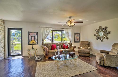 Pine Island Center House | Pet-Friendly Oasis w/Deck & Fire Pit in Bokeelia!