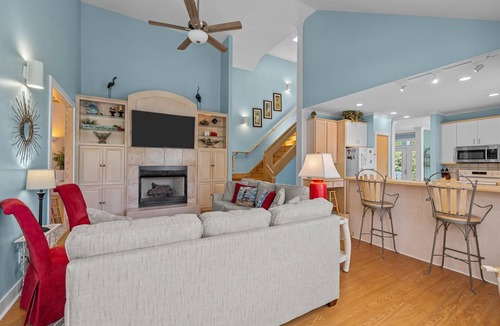 Emerald Isle House | Pet Friendly, Oceanside Interior Home Private Pool, Golf Cart, and Easy Access.