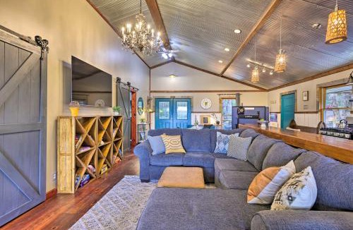 Fremont County House | Pet-Friendly Outdoor Paradise w/Grill, Decks