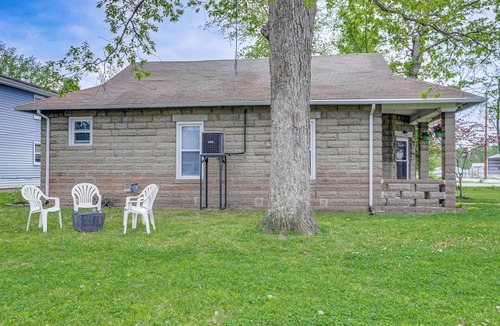 Pacific House | Pet-Friendly Pacific Cottage Near Purina Farms!