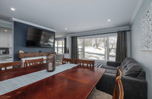 West End House | Pet-Friendly Paradise with Hot Tub & More!