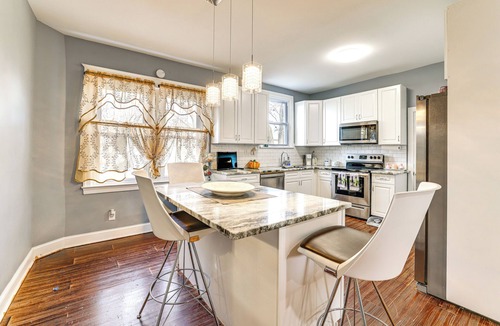 Yeadon House | Pet-Friendly Philly Area Townhome Near World Cup!
