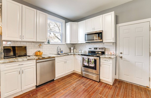 Yeadon House | Pet-Friendly Philly Area Townhome Near World Cup!