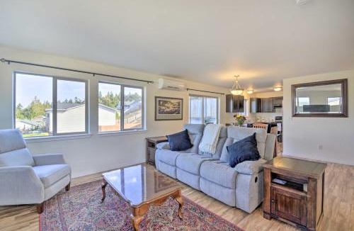 Poulsbo House | Pet-Friendly Poulsbo Abode w/Mountain Views!