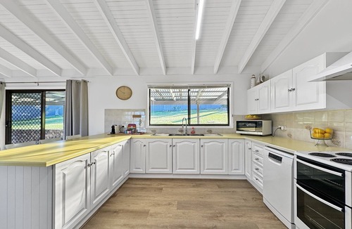 Surf Beach Apartment | Pet-friendly Private Retreat with Large Backyard