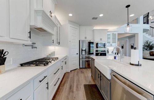 Austin House | Pet Friendly, Private Office Flexible Austin Stay