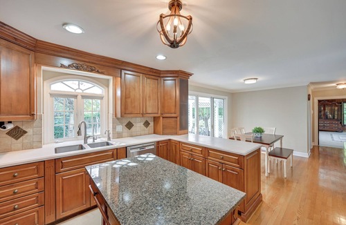 Buchanan Cottage | Pet Friendly: Private Pool & Home Theater