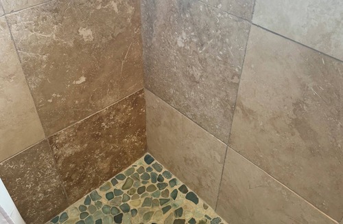 Diamond Head - Kapahulu - St. Louis House | Pet Friendly Private Room In Shared Guesthouse