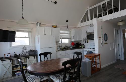Charlestown House | Pet-Friendly Private Beach Oceanfront Cottage
