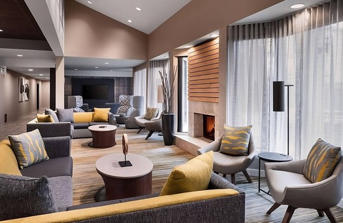 Middletown Hotel | Pet-friendly Property, Two Swimming Pools! Spacious Unit!