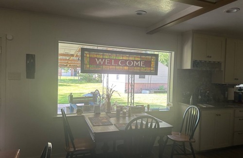 Temple House | PET FRIENDLY QUIET NEIGHBORHOOD!