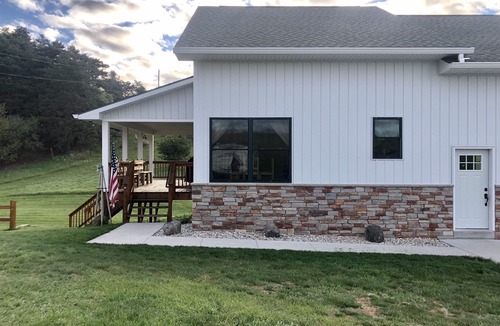 Williamsburg House | Pet friendly, quiet and quaint location between Traverse City and Elk Rapids.