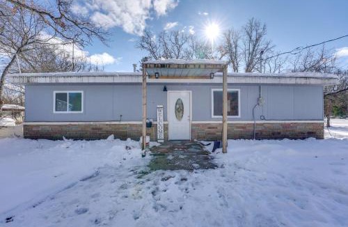 Baldwin House | Pet-Friendly Retreat Over 3 Acres in Baldwin!