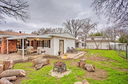 Fort Worth House | Pet-Friendly River District Gem 5 Mi to Stockyards