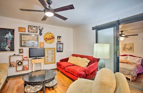 Fort Worth House | Pet-Friendly River District Gem 5 Mi to Stockyards