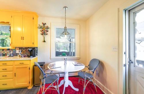 Roanoke House | Pet-Friendly Roanoke Retreat w/Theater