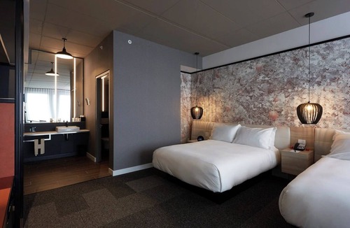 Brossard Hotel | Pet-Friendly Room w/Functional Design Near Oasis Surf & Kid-Friendly Fun