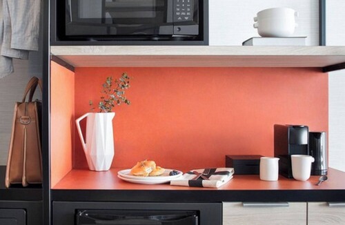 Brossard Hotel | Pet-Friendly Room w/Kitchenette + Close to Spas, Bars & Shopping in Brossard