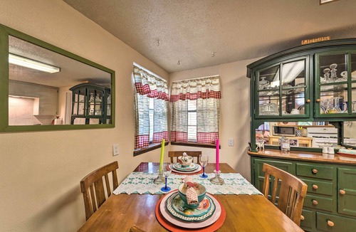 Ruidoso Cabin | Pet-Friendly Ruidoso Cabin w/Hot Tub & Fire Pit