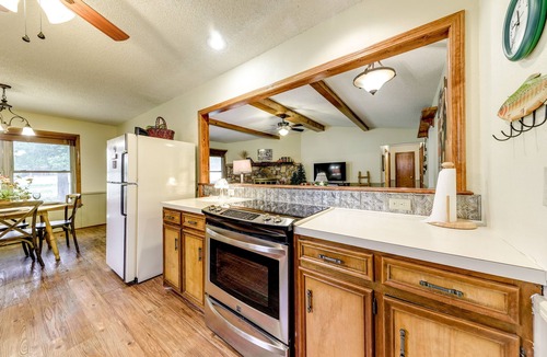 Ruidoso Cottage | Pet-friendly Ruidoso Cabin w/Deck, Near Alto Lake