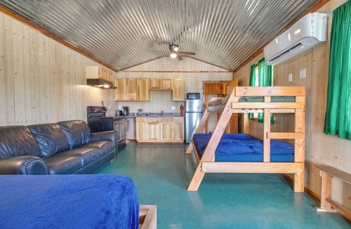 Salesville Apartment | Pet-Friendly Salesville Haven 3 Mi to Norfork Lake