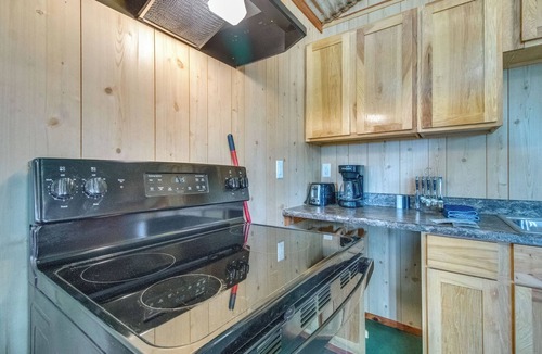 Salesville Apartment | Pet-Friendly Salesville Haven 3 Mi to Norfork Lake