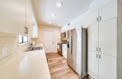 North San Antonio - SAT House | Pet-Friendly San Antonio Vacation Rental w/Pool!