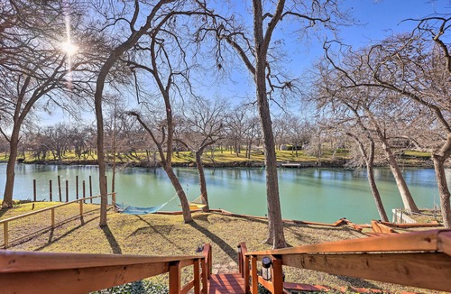 Seguin House | Pet-Friendly Seguin Retreat w/Deck & River Views!