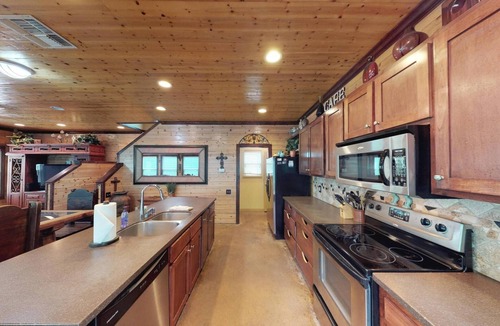 Port Aransas House | Pet Friendly, Shared Heated Pool, Gated in Village Walk, Golf Cart Accessible
