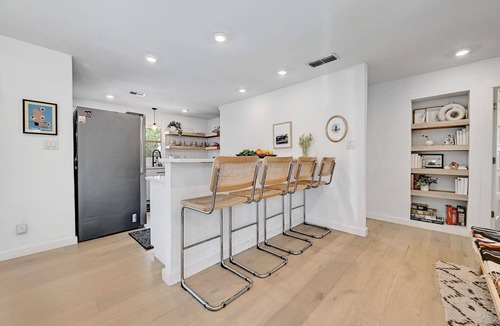 Dawson House | Pet Friendly SOCO Home with Cowboy Pool - Webster!