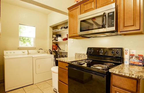Northwest Los Angeles Heights House | Pet friendly, Solar with two bedroom house