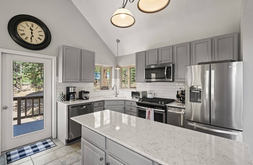 Forest Lakes House | Pet Friendly, Solitude, 15 Mins to Vallecito!