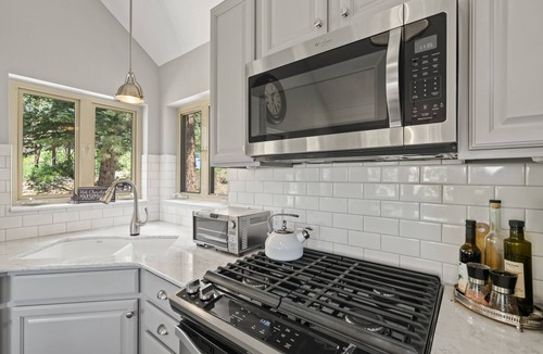 Forest Lakes House | Pet Friendly, Solitude, 15 Mins to Vallecito!