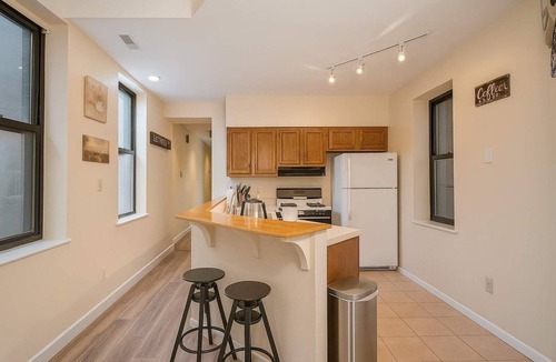 Soulard House | Pet-Friendly Soulard Townhouse · 2BR/2BA · Parking + Rooftop Deck