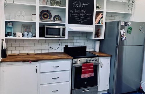 North End Apartment | Pet-Friendly Space, King bed, Office