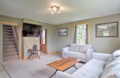 Houston County House | Pet-Friendly Spring Grove Home with Serene Yard!