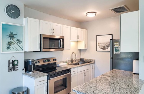 Belle Vista House | Pet-Friendly St. Pete Beach Oasis: 1BR/1BA with