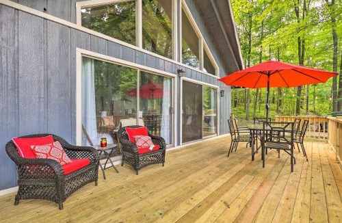 Canadian Lakes House | Pet-Friendly Stanwood Sanctuary with Fire Pit!