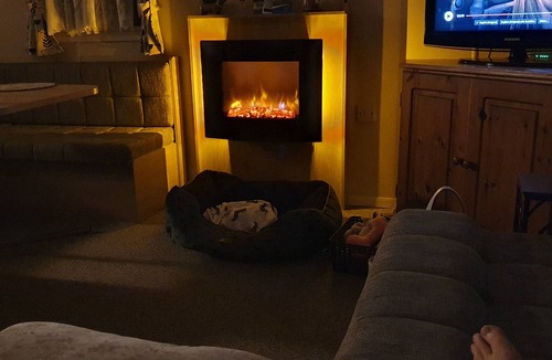 St Mary's Bay House | Pet friendly Static caravan.