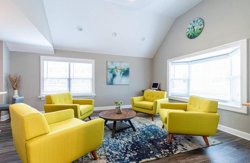 Museum District Apartment | *Pet Friendly* stay in Historic Carytown