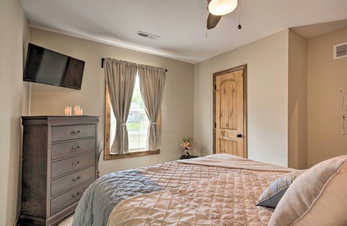 Stockton House | Pet-Friendly Stockton Retreat w/ Fire Pit!