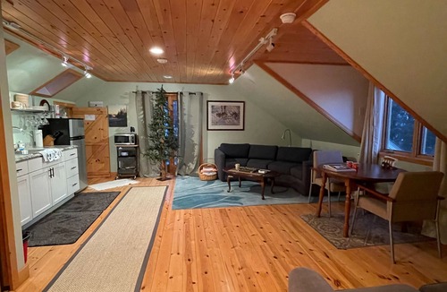 Croftville Apartment | Pet-Friendly Studio on Croftville Road